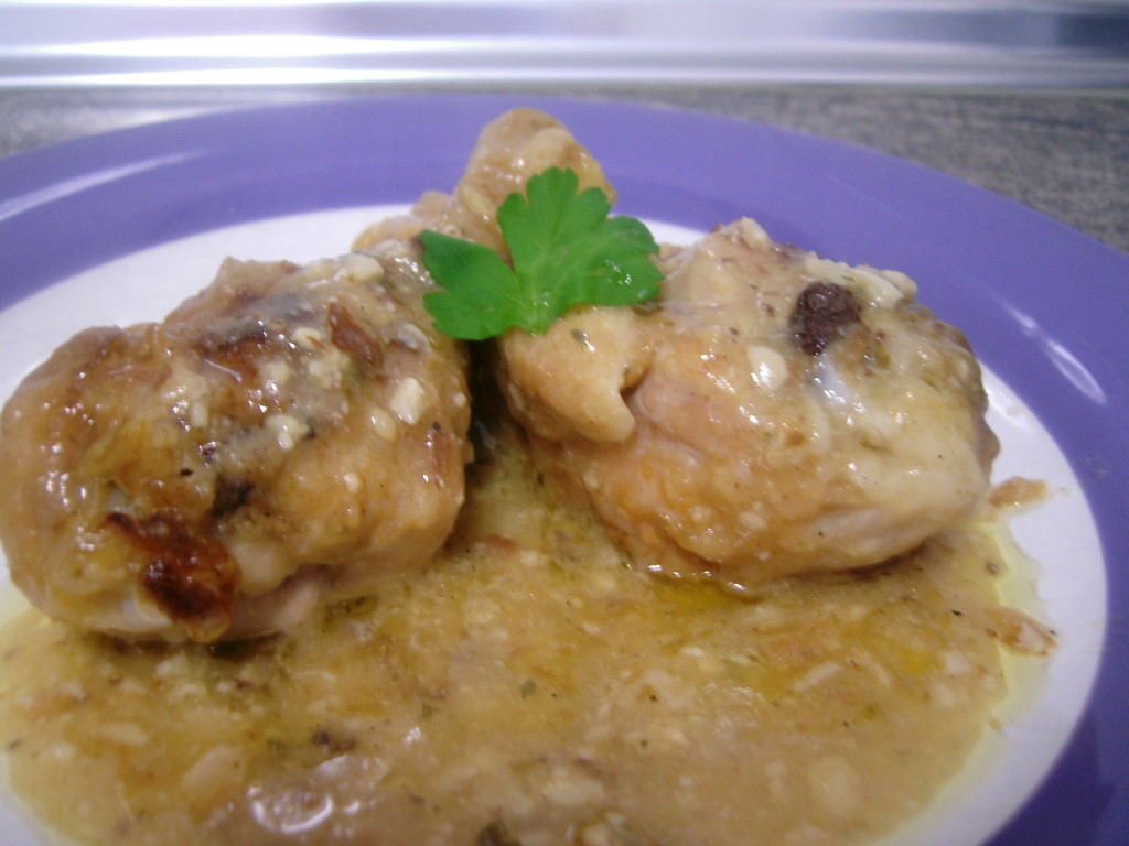 Jamoncitos de pollo en salsa de almendras