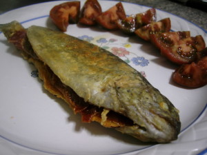 Trucha frita rellena de jamón serrano receta